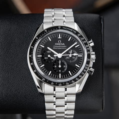 omega speedmaster professional power reserve|omega speedmaster moonwatch bracelet.